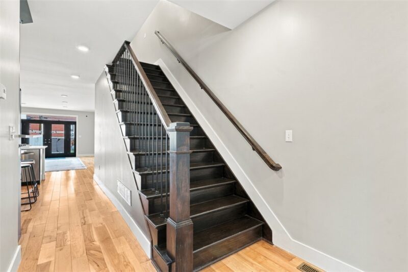 2413 Jane Street — photo 4
