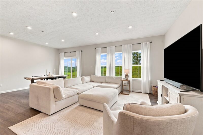 9004 Wellington Court — photo 5