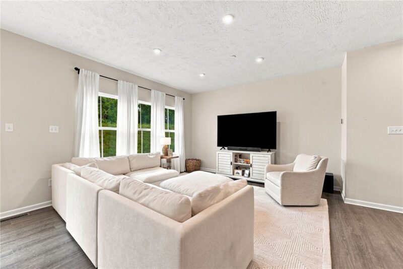 9004 Wellington Court — photo 7