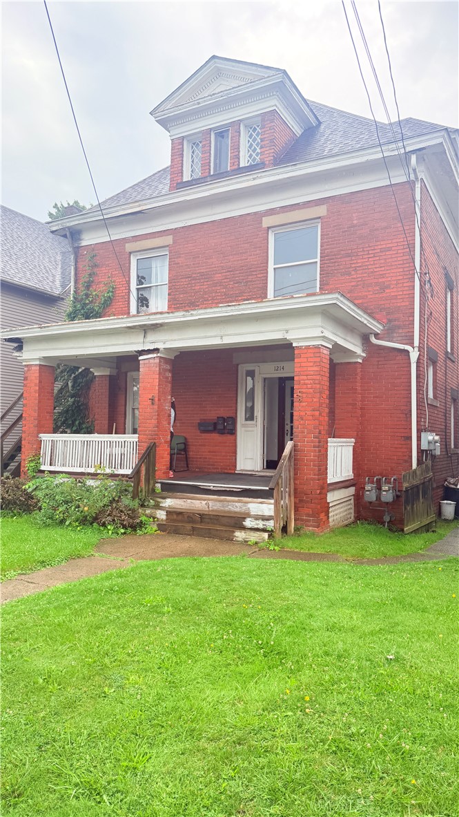 1214 E Washington St — photo 2
