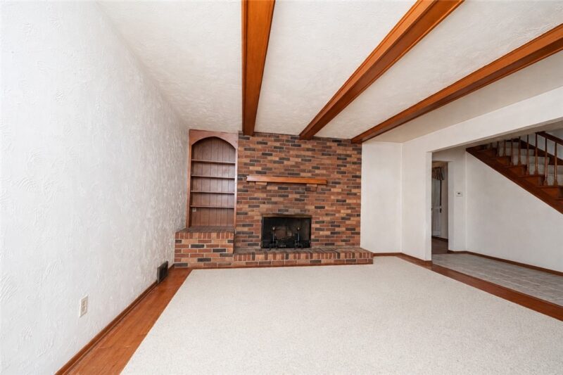954 Auburn Ln — photo 6
