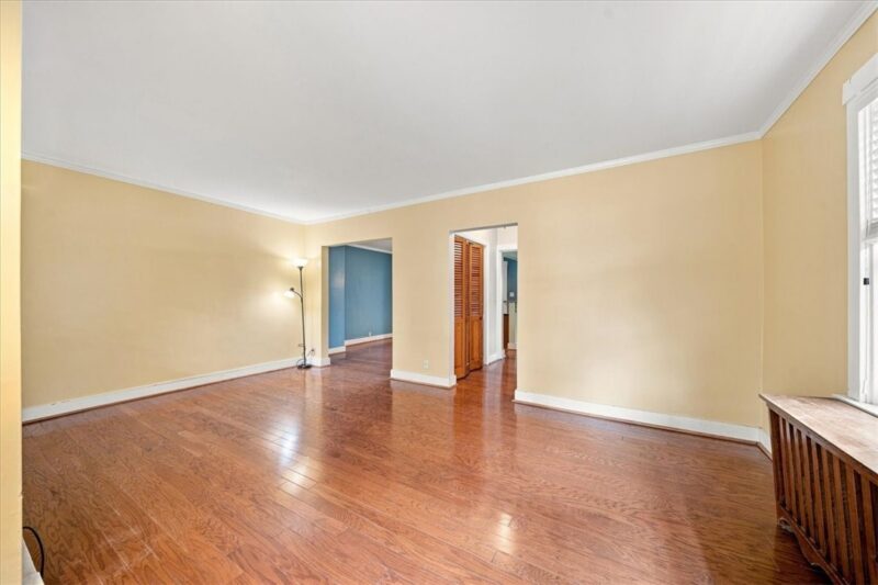 3189 Shady Ave — photo 4