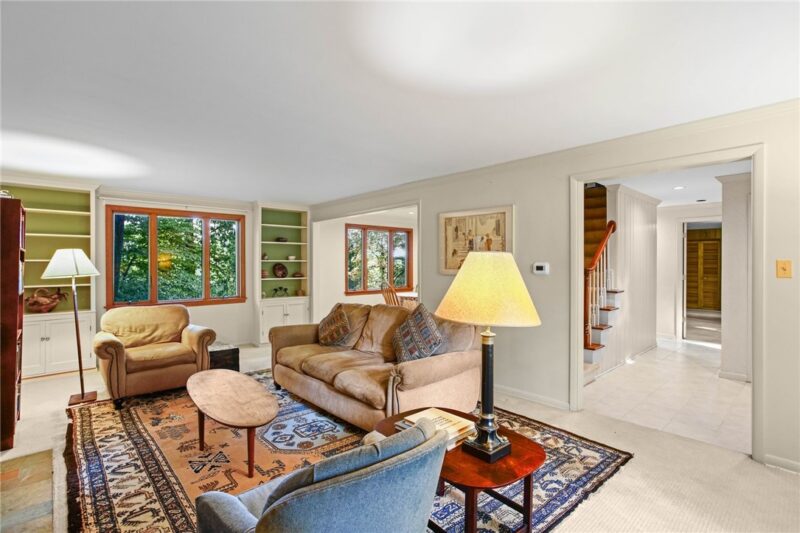 601 Edgewood Rd — photo 8