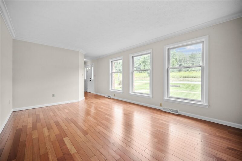 822 Venetia Rd — photo 3
