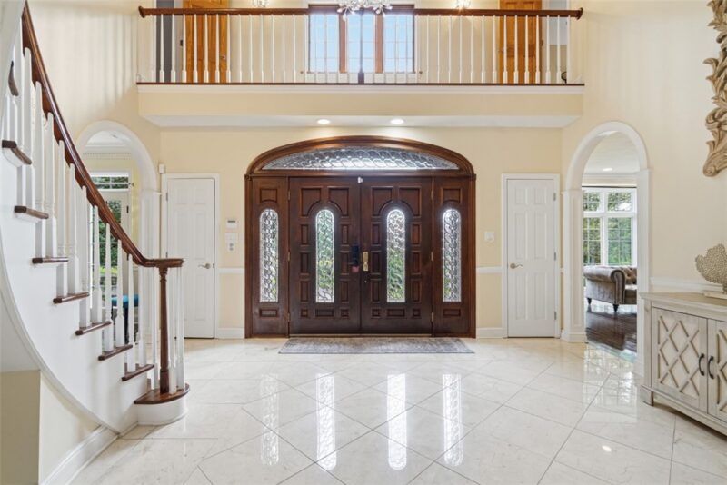 105 Lantern Cir — photo 3