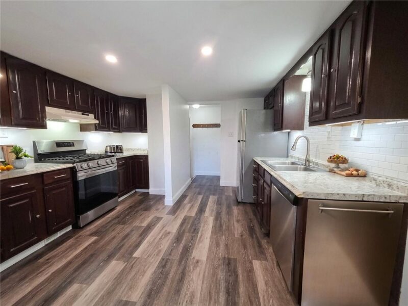 3401 Margaret St — photo 4