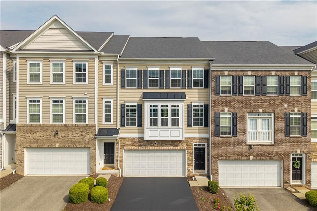6 REMINGTON DR — photo 1