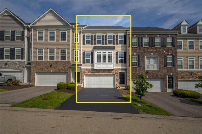 6 REMINGTON DR — photo 2
