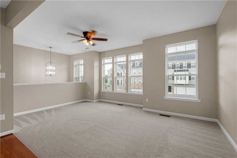6 REMINGTON DR — photo 7