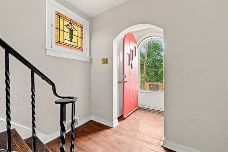 1135 Premier St — photo 6