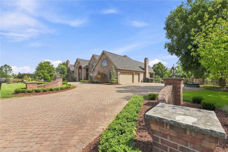 6002 Great Oak Dr — photo 3