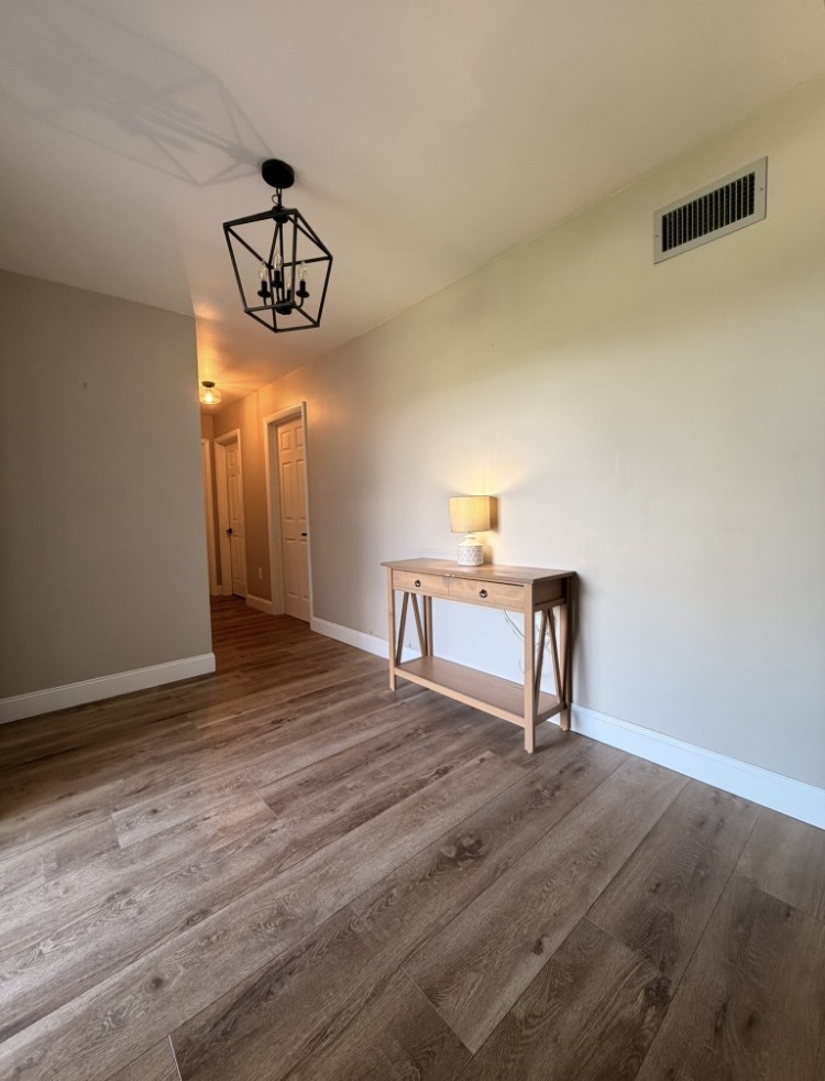 263 Hillcrest Drive — photo 8