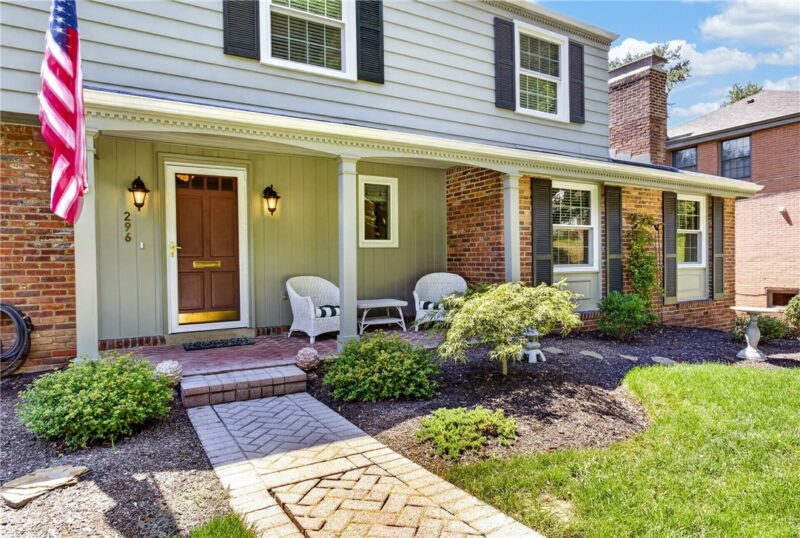 296 Park Entrance Dr — photo 2