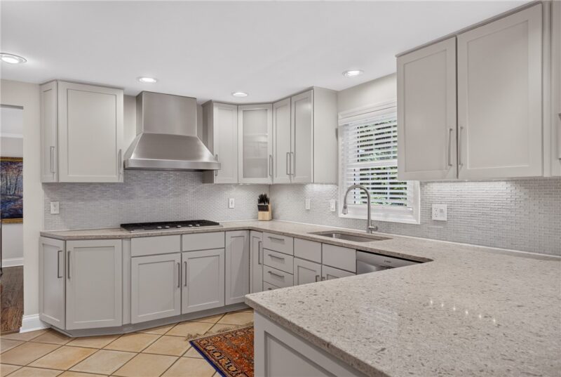 296 Park Entrance Dr — photo 7
