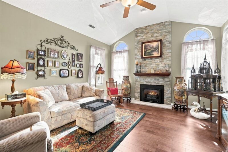 1715 Golf Course Drive — photo 6
