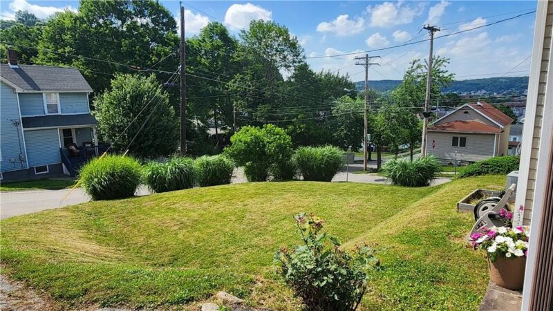 425 Summit Ave — photo 2