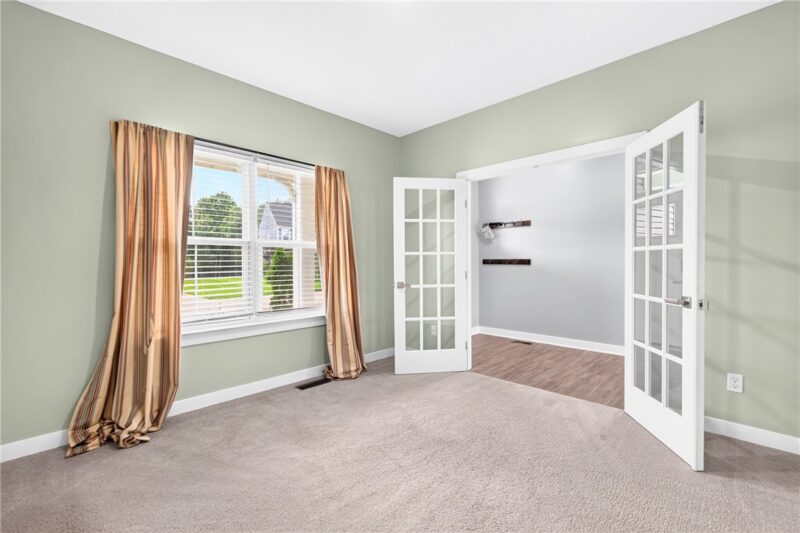 1057 Wedgewood Dr — photo 5