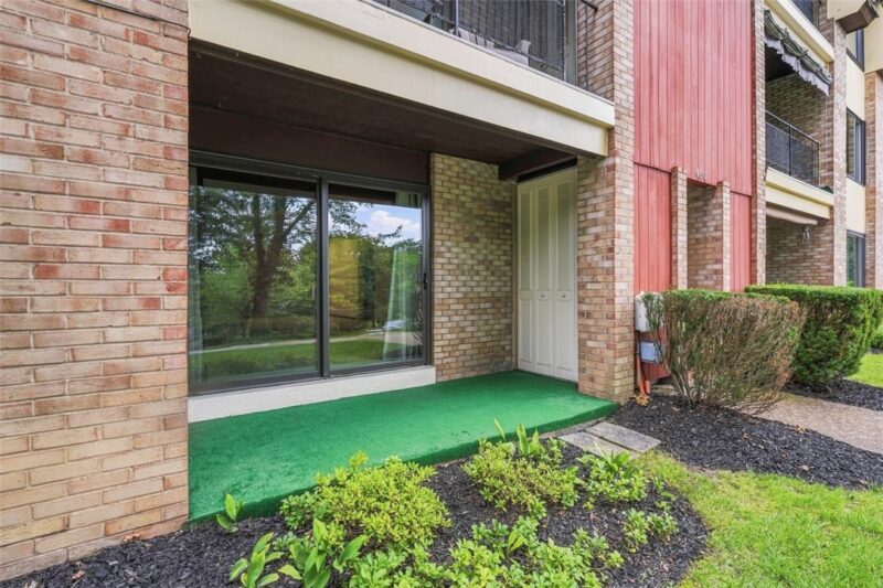 450 Abbeyville Rd B — photo 2