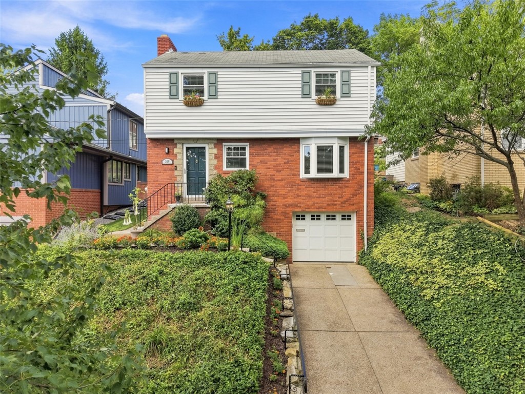 319 Questend Ave — photo 1