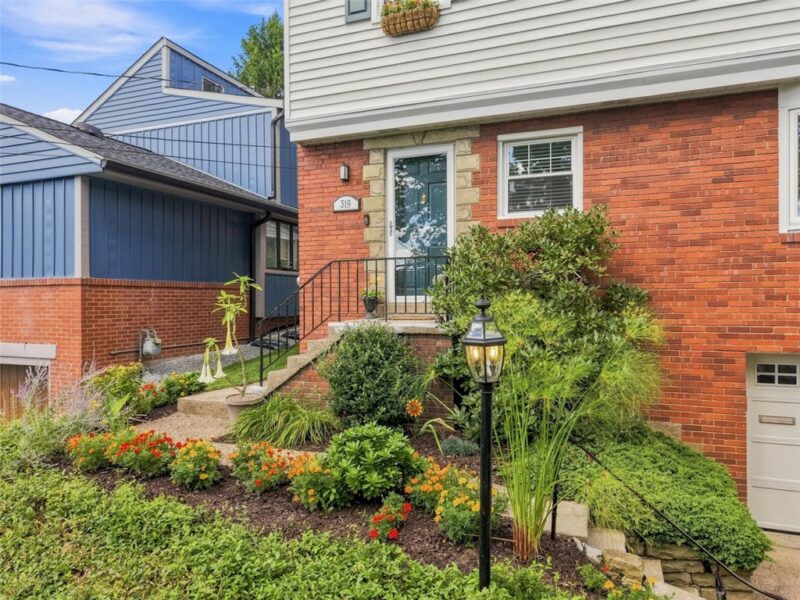 319 Questend Ave — photo 2
