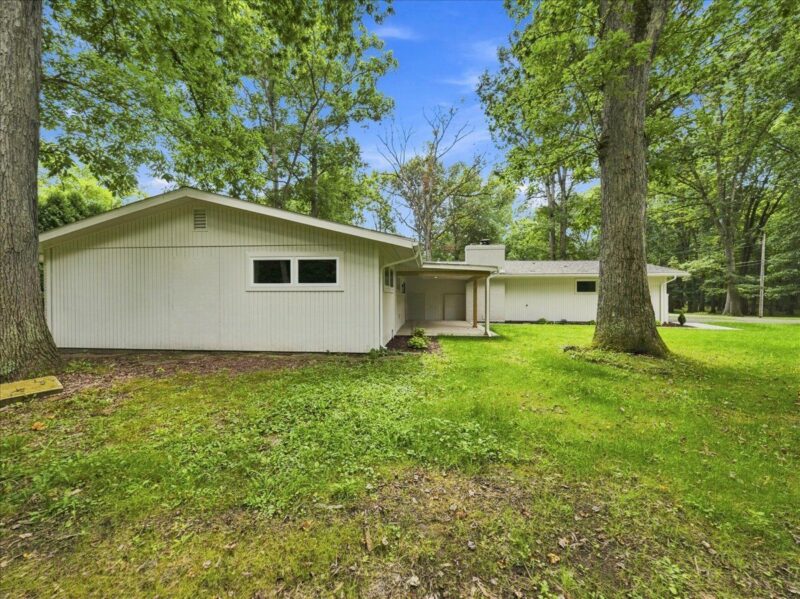 444 Leawood DRIVE — photo 4