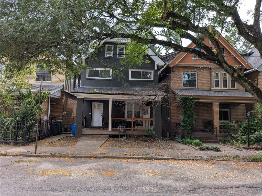 329 Barnes St — photo 1