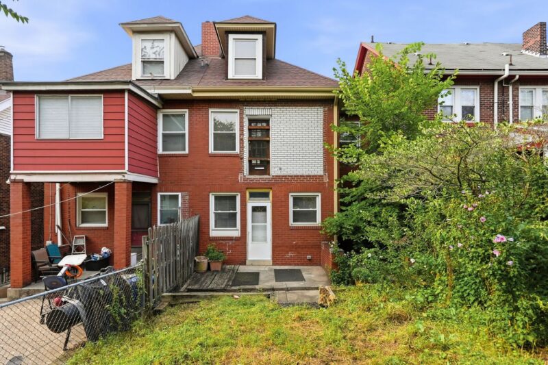 5518 Bartlett STREET — photo 4