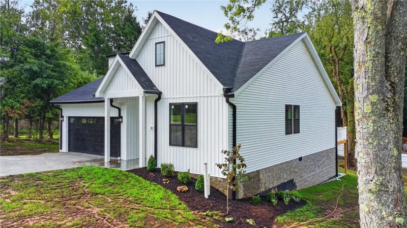 512 CRIDER HILL ROAD — photo 2