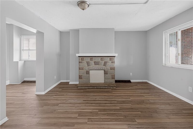 1630 Leolyn St — photo 3