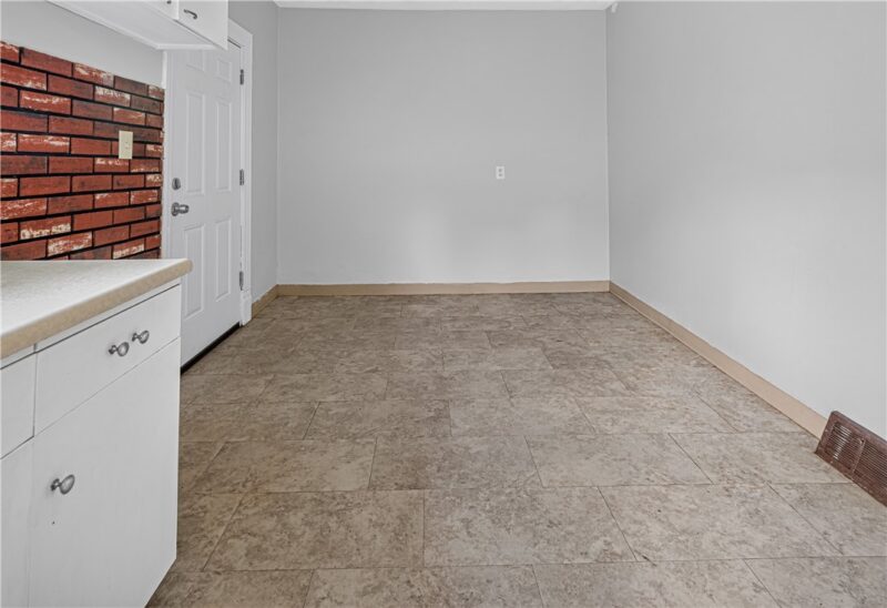 1630 Leolyn St — photo 7