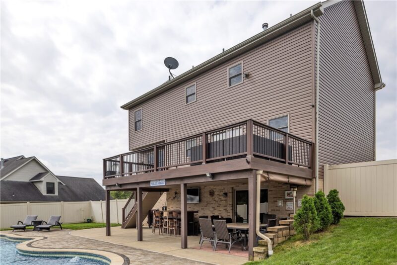 1050 Windy Oak Dr — photo 3