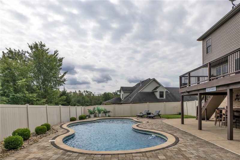 1050 Windy Oak Dr — photo 6