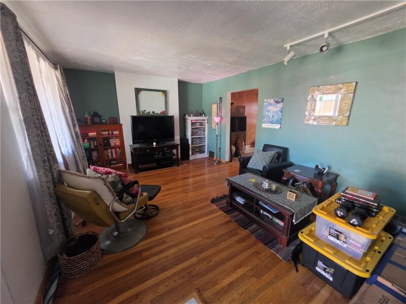 7910 Graff Ave — photo 5