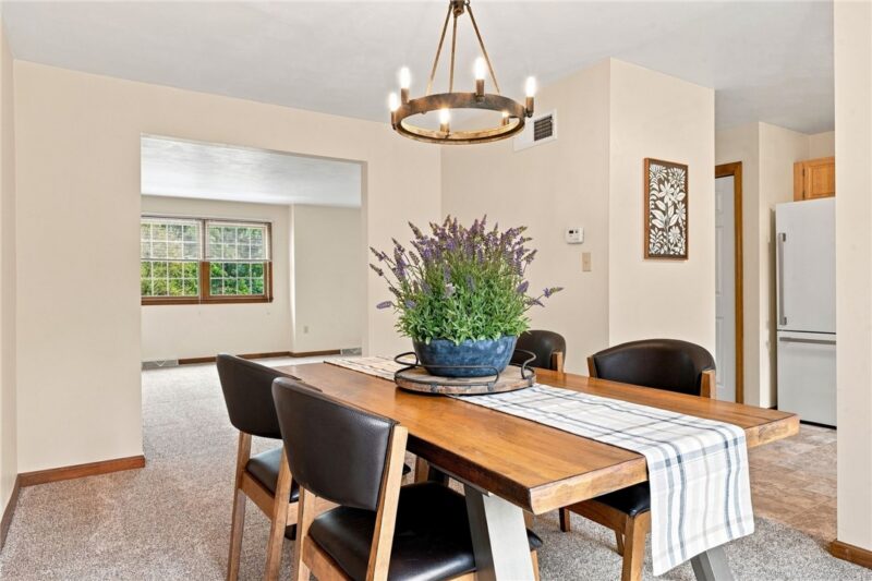 1124 CRANSTON DRIVE — photo 8