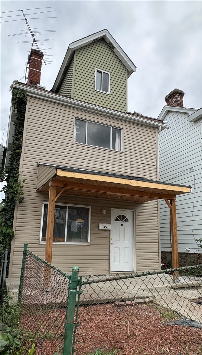 127 Bausman Street — photo 2