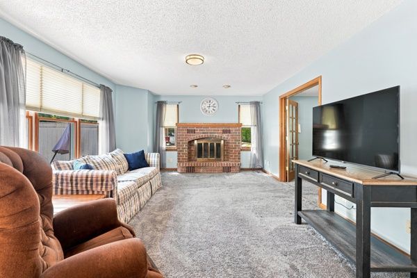 3378 Hummingbird Lane — photo 6