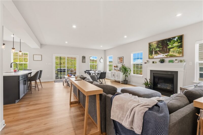 510 Blackrock Blvd — photo 2