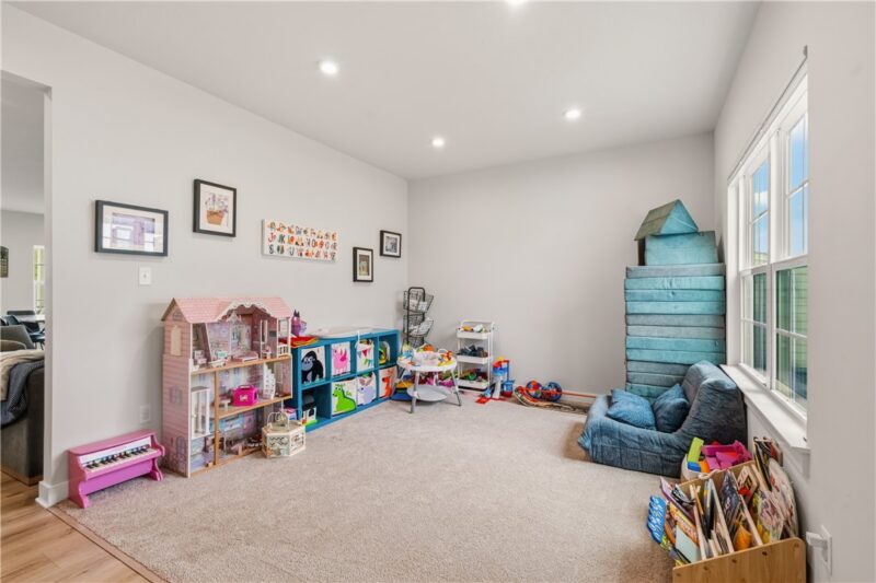 510 Blackrock Blvd — photo 3