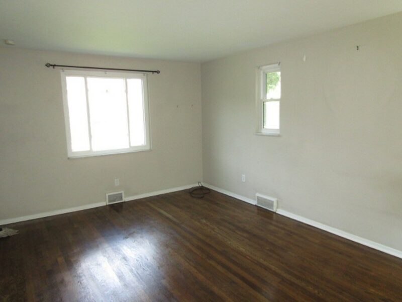 3020 Hebron Dr — photo 3