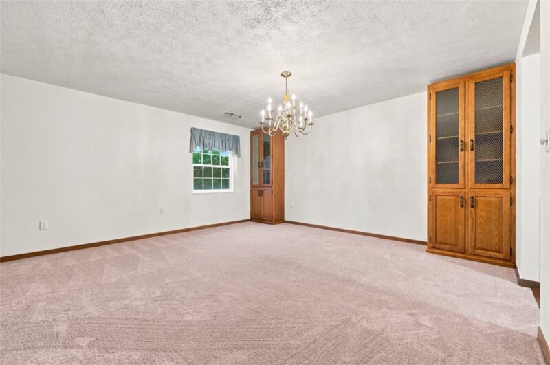 2850 Edgecliff Road 35 — photo 8