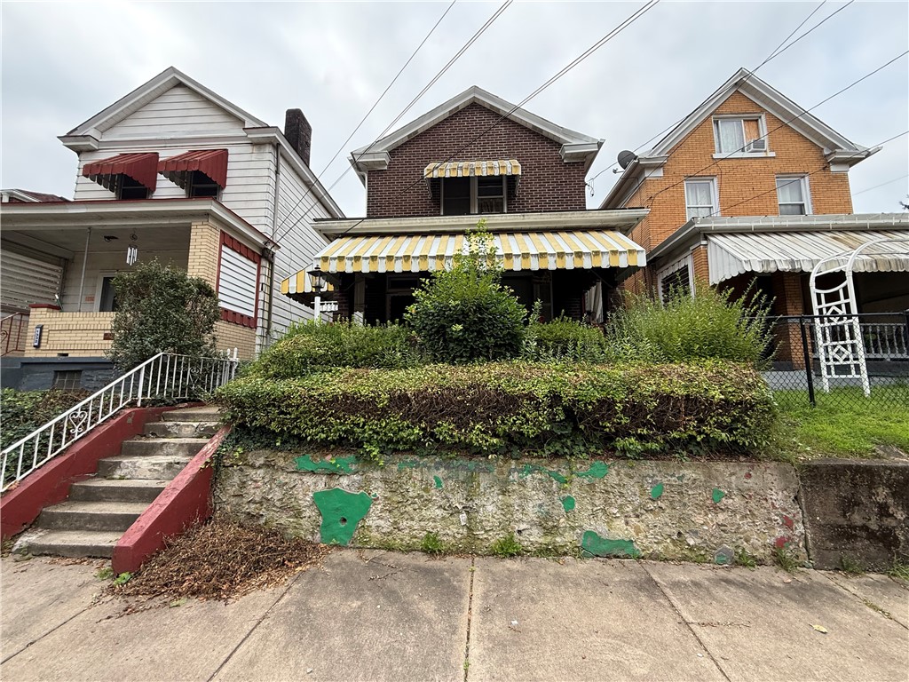 1330 Sylvan St — photo 1
