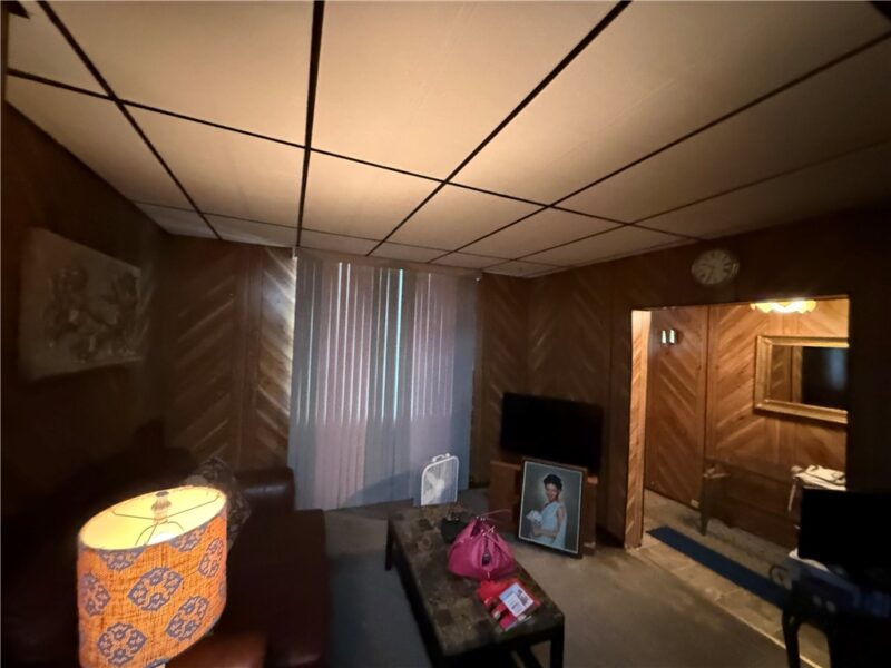 1330 Sylvan St — photo 3