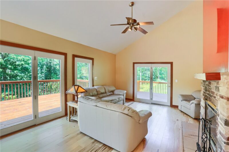 707 Little Creek Road — photo 2