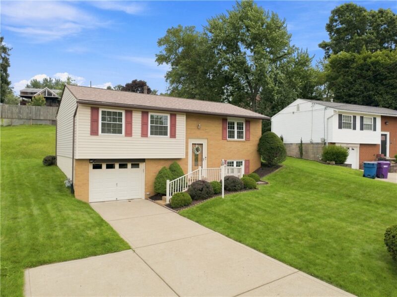 222 Great Smokey Dr — photo 2
