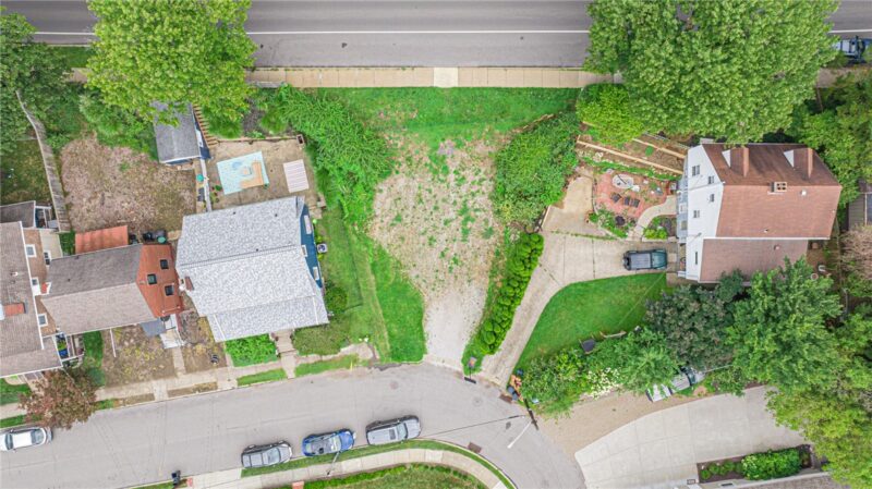 313 Beaver Road — photo 3