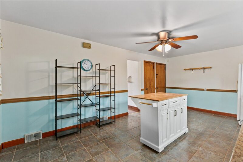 921 Athalia Ave — photo 6