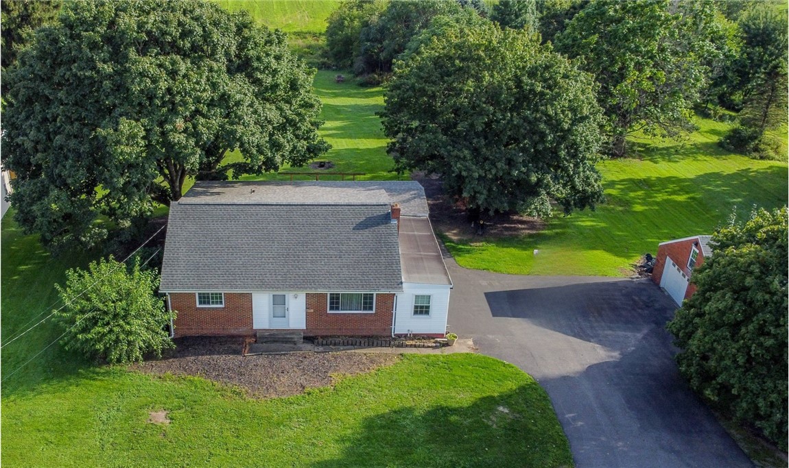 762 Hartzell School Rd — photo 1