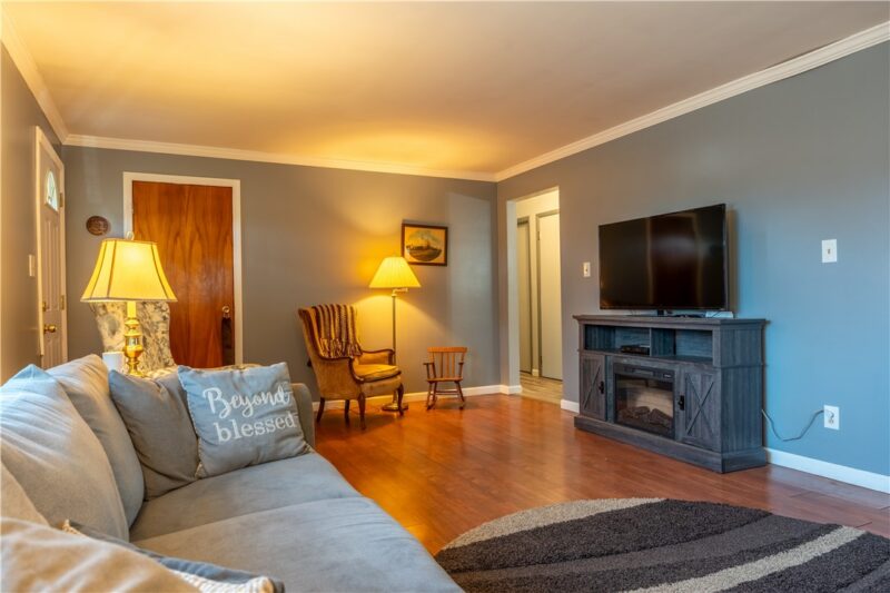 762 Hartzell School Rd — photo 4