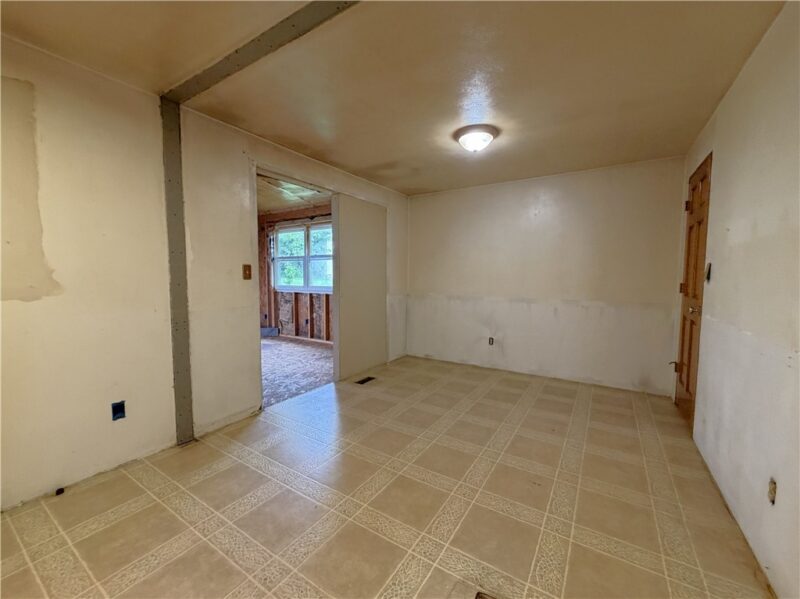 509 S Summit Street — photo 4