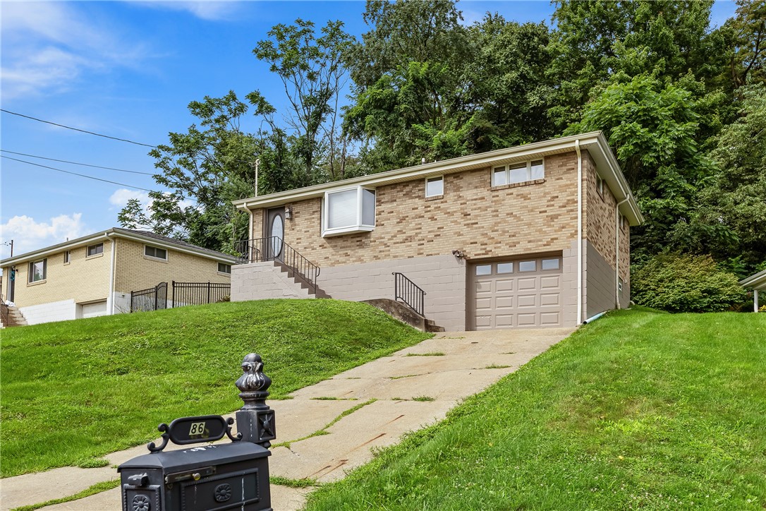 86 Thorncrest Drive — photo 1
